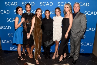 Sydney Sweeney feet photo thumbnail