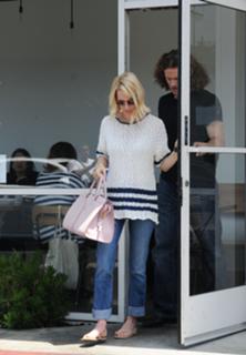 January Jones feet photo thumbnail