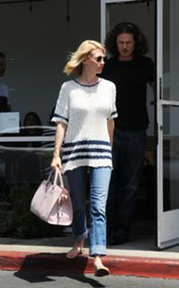 January Jones feet photo thumbnail