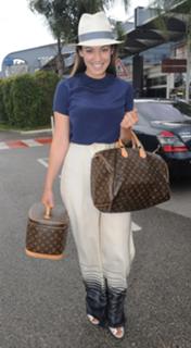Kelly Brook feet photo thumbnail