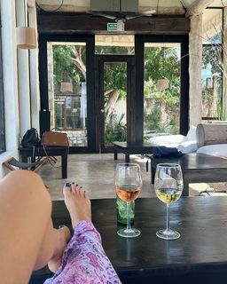 Claudia Lizaldi feet photo thumbnail