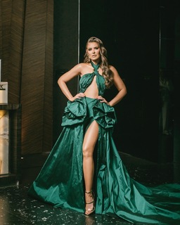 Vanessa Claudio feet photo thumbnail