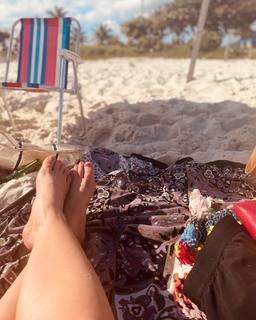 Paolla Oliveira feet photo thumbnail