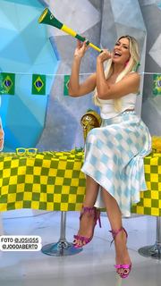 Renata Fan feet photo thumbnail