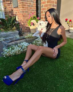 Scarlet Vas feet photo thumbnail
