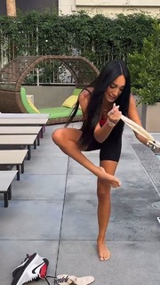 Scarlet Vas feet photo thumbnail