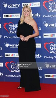 Holly Willoughby feet photo thumbnail