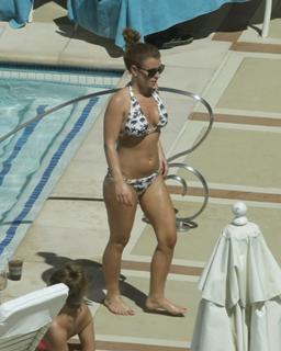 Coleen Rooney feet photo thumbnail