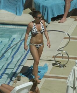 Coleen Rooney feet photo thumbnail