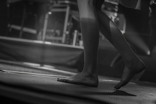 Joss Stone feet photo thumbnail