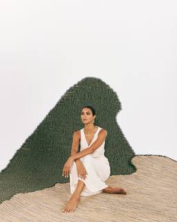 Lais Ribeiro feet photo thumbnail