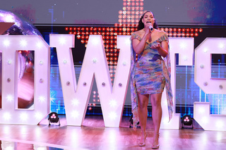 Jordin Sparks feet photo thumbnail