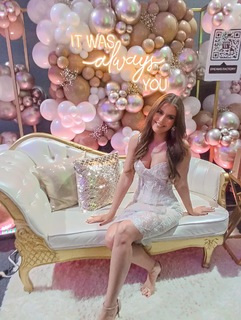 Vanessa Claudio feet photo thumbnail