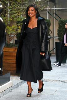 Gabrielle Union feet photo thumbnail