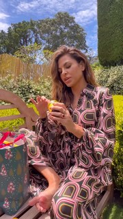 Eva Mendes feet photo thumbnail