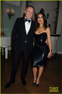 Salma Hayek feet photo thumbnail