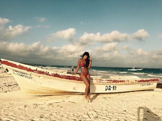 Vanessa Claudio feet photo thumbnail