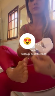 Kelly Key feet photo thumbnail