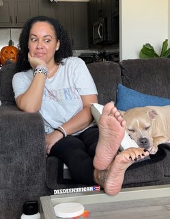 Deedee Rican feet photo thumbnail