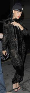 Rihanna feet photo thumbnail