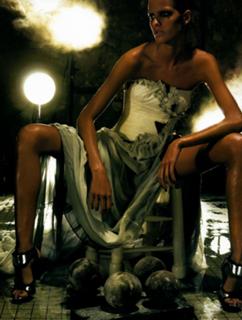Izabel Goulart feet photo thumbnail