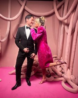 Ashley Roberts feet photo thumbnail