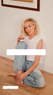 Nastia Liukin feet photo thumbnail
