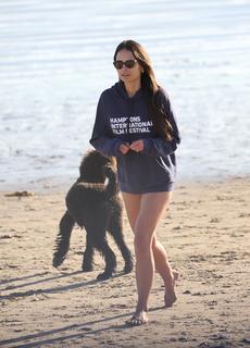 Jordana Brewster feet photo thumbnail