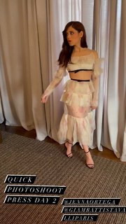 Jenna Ortega feet photo thumbnail