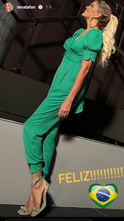 Renata Fan feet photo thumbnail