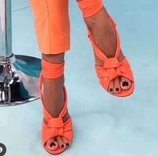 Renata Fan feet photo thumbnail