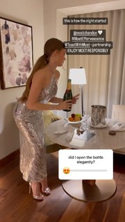 Xenia Tchoumitcheva feet photo thumbnail