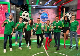Laura González feet photo thumbnail