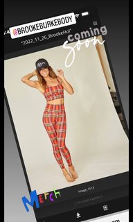 Brooke Burke feet photo thumbnail