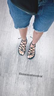 Camila Queiroz feet photo thumbnail