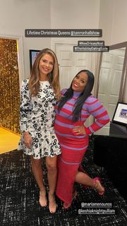 Maria Menounos feet photo thumbnail