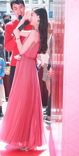 Angelababy feet photo thumbnail