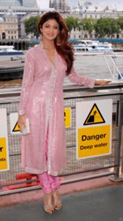 Shilpa Shetty Kundra feet photo thumbnail