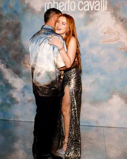 Bella Thorne feet photo thumbnail