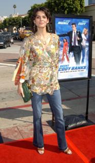 Angie Harmon feet photo thumbnail
