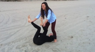 Shailene Woodley feet photo thumbnail