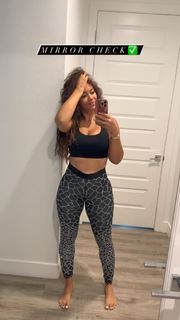 Evelyn Lozada feet photo thumbnail