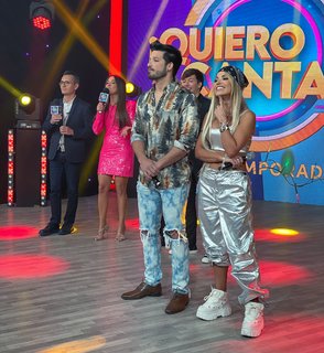 Laura González feet photo thumbnail