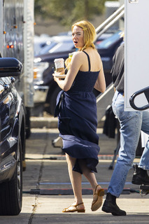 Emma Stone feet photo thumbnail
