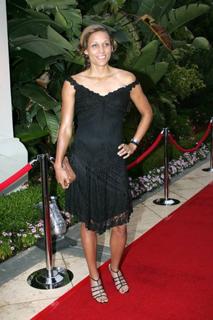 Lolo Jones feet photo 4