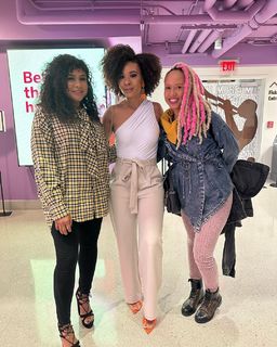 Angela Yee feet photo thumbnail
