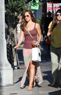 Minka Kelly feet photo thumbnail