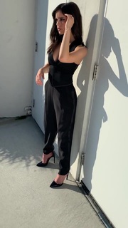 Jenna Ortega feet photo thumbnail