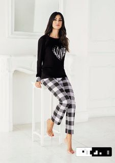 Federica Nargi feet photo thumbnail