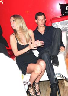 Nicky Rothschild feet photo thumbnail